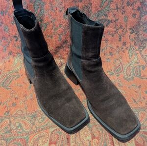 Vagabond Blanca dark brown suede chelsea boot